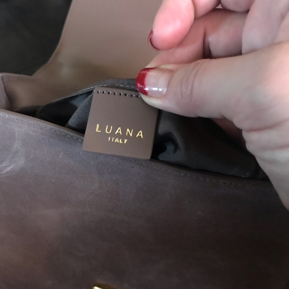 Luana Italy - Picture 8 of 8